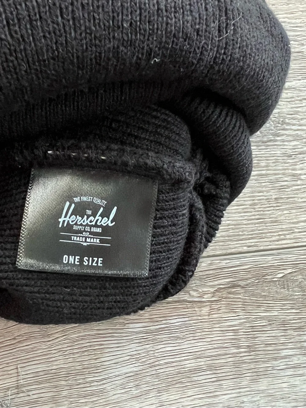 NWT Herschel Black Pom Pom Beanie